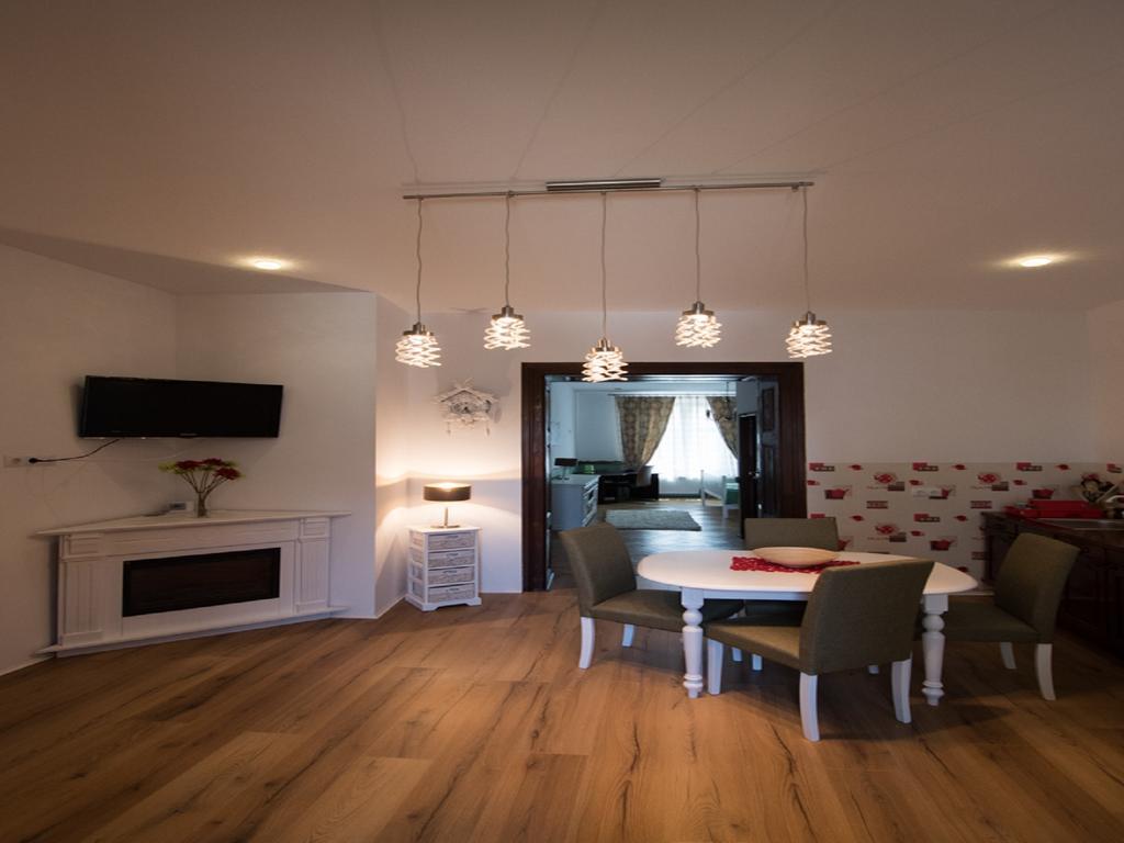 Luxury Central Apartment In Sibiu Exterior foto